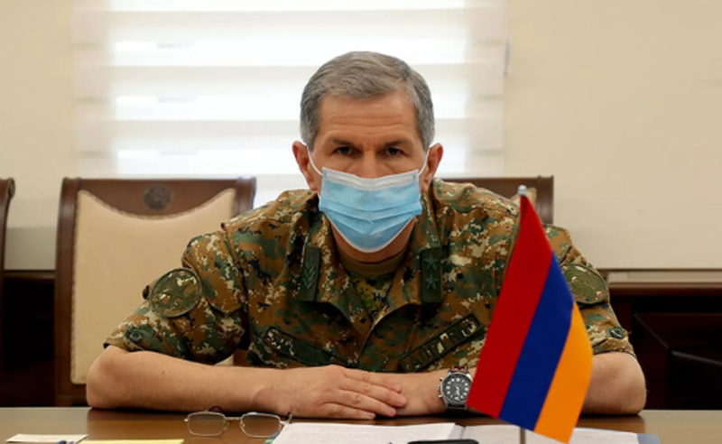 სომხეთის პრეზიდენტი გენშტაბის ხელმძღვანელის გადაყენებას კვლავ არ აპირებს
