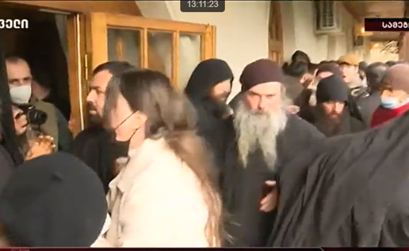 ჭყონდიდის ეპარქიაში პროცესებს შორენა თეთრუაშვილი მართავს - უფლებაშეჩერებული დიაკვნები