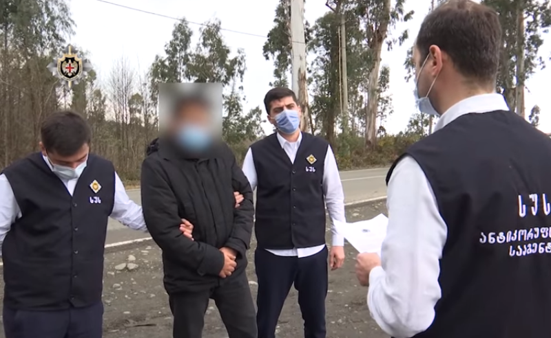 ქობულეთის საკრებულოს წევრი ქრთამის აღების ფაქტზე დააკავეს