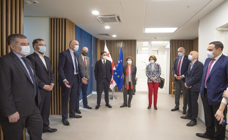 ოპოზიციური პარტიები ერთობლივ განცხადებას ავრცელებენ