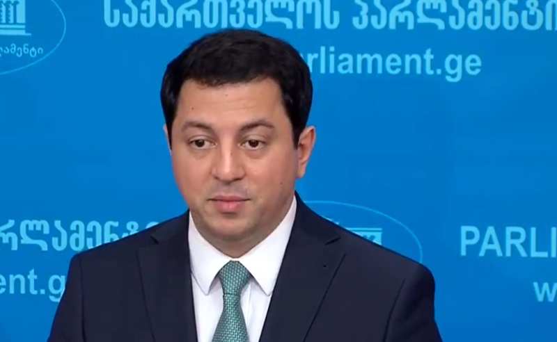 "ნაციონალურ მოძრაობას" პრორუსული ბელადი ჰყავს - არჩილ თალაკვაძე