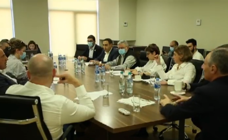 კონსულტაციები დასრულებულია - შეთანხმების აქტზე ხელმომწერი ოპოზიცია საპარლამენტო მუშაობაში ჩაერთვება