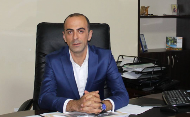 ბათუმის ბულვარის დირექტორმა სამსახურიდან გათავისუფლება ტელევიზიით გაიგო