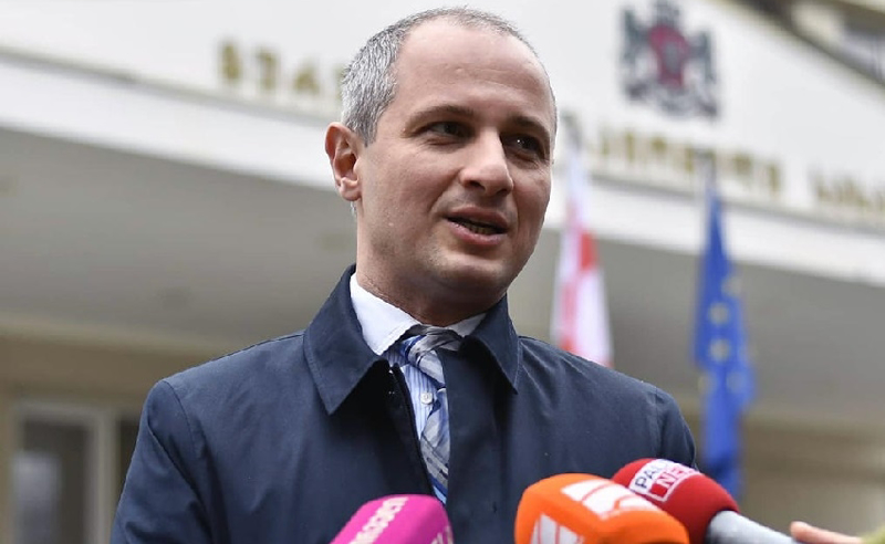 ნიკა მელიას სასამართლო დადგმული პროცესია, ანტურაჟი - გიორგი კონდახიშვილი