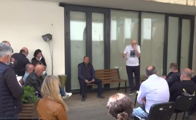 შევა თუ არა "ენმ" პარლამენტში - კონსულტაციები პარტიაში