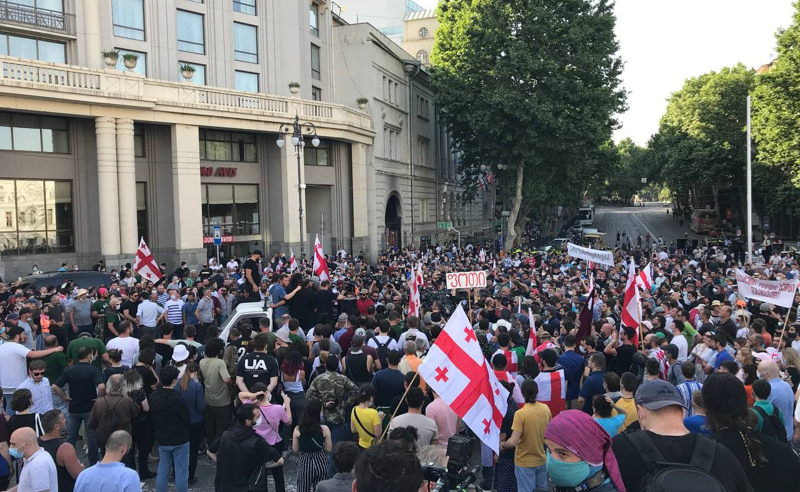 აქცია დამოუკიდებლობის დღეს - რიონის მცველები რუსთაველის გამზირს გადაკეტავენ