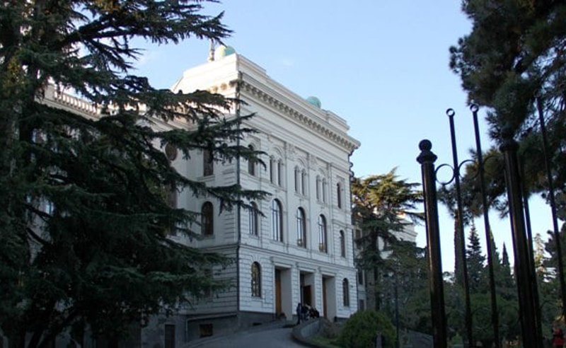 თსუ-მ სასწავლო მასალიდან ჰომოფობიური შინაარსის ლიტერატურა ამოიღო