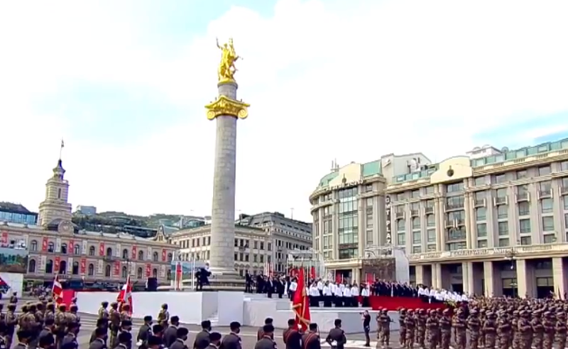 დედაქალაქის მთავარ გამზირზე საქართველოს დამოუკიდებლობის დღისადმი მიძღვნილი ღონისძიება მიმდინარეობს