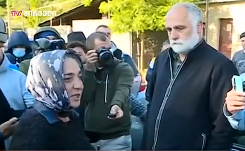 "თქვენ მასწავლით, ჯვარს როდის გადავდებ?" – მაკა სულაძე ფალავანდიშვილს