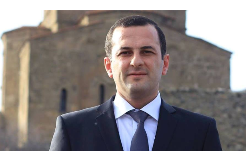 შუახევის საკრებულოს თავმჯდომარე გადადგა და გახარიას გუნდს შეუერთდა