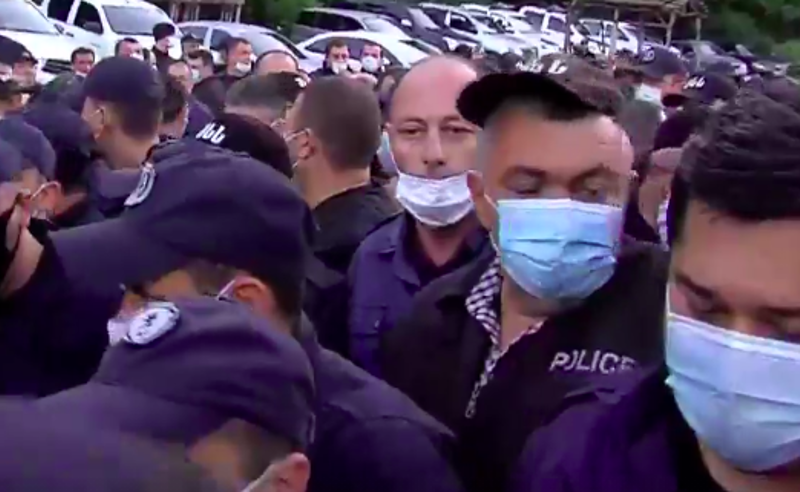 ხმაური გუმათში -"რიონის მცველების" ნაწილი ხეობაში მოხვედრას ტყის გავლით ცდილობდა