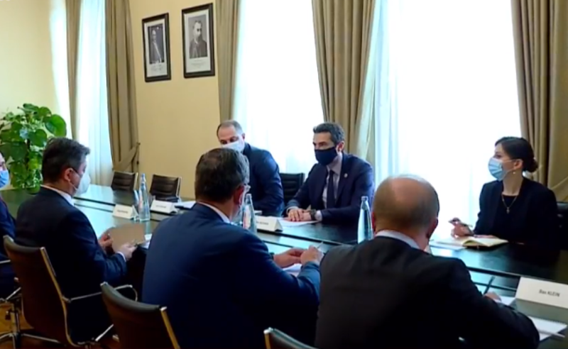 მიშელის დოკუმენტის იმპლემენტაცია - ევროსაბჭოს დელეგაცია ოპოზიციურ პარტიებთან შეხვედრებს მართავს