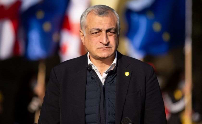ხაზარაძის თქმით, ბადრი ჯაფარიძეს მუქარის წერილი გახარიამ საკუთარ კაბინეტში გადასცა