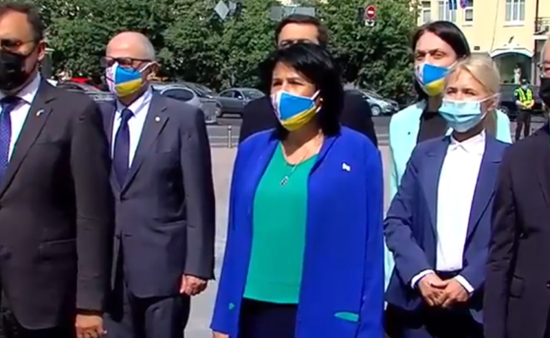ოფიციალური ვიზიტი 15 წლის შემდეგ - სალომე ზურაბიშვილი უკრაინაში იმყოფება