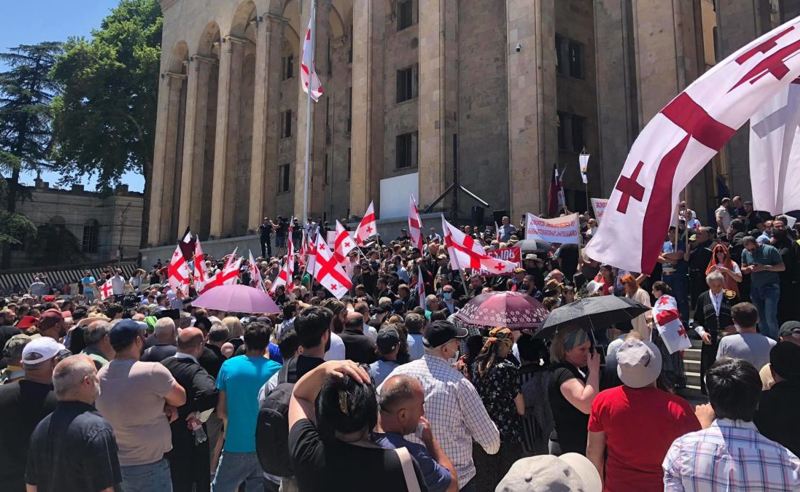ხელისუფლებისთვის საუკეთესო გამოსავალი ისევ უმცირესობების ხმის დახშობა აღმოჩნდა - NGO-ები