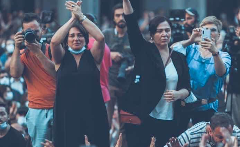 ჩვენი სტუდიები გადმოვა რუსთაველზე, უნდა გადადგეს ღარიბაშვილი - ჟურნალისტები რუსთაველზე იკრიბებიან