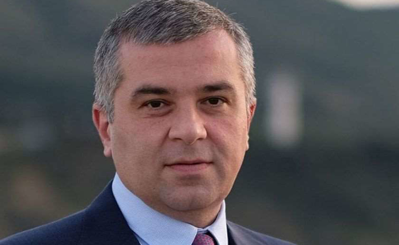 დავით ბაქრაძე საპარლამენტო მუშაობაში ყოველდღიურ ჩართულობაზე უარს ამბობს