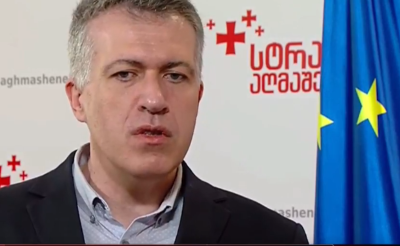 ხელისუფლებამ წამოიწყო წინასწარ  წაგებული ბრძოლა მედიასთან - სერგო ჩიხლაძე