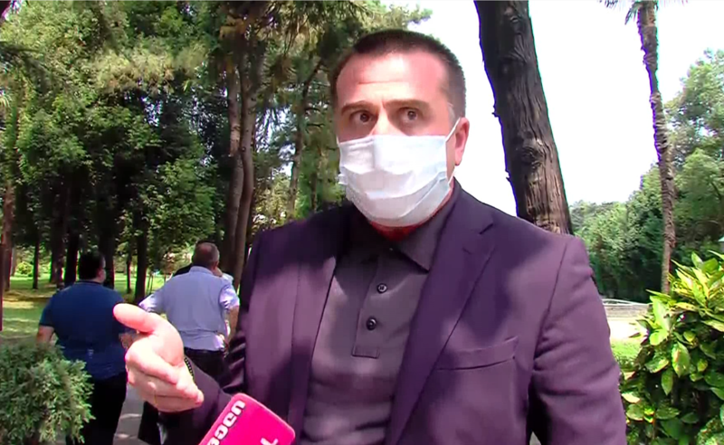 "მერე მოგხედავ... გაწიე მყრალი მიკროფონი" - აჭარის პოლიციის უფროსი "ტვ პირველის" კითხვებმა გააღიზიანა 