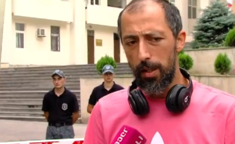 ჟურნალისტებზე ძალადობის საქმე - გიგა მაქარაშვილი გამოკითხვაზე იმყოფება