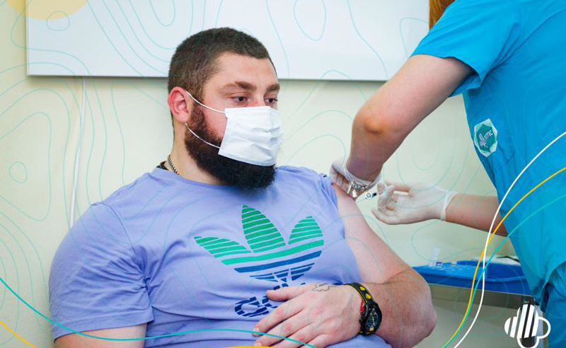 ლაშა ტალახაძე აიცრა
