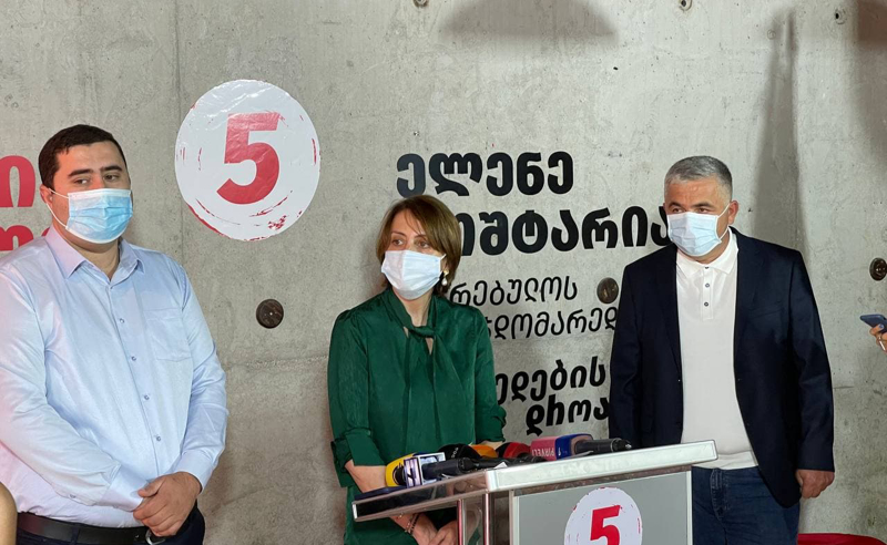 "ოცნების" მოქმედმა წევრებმა პარტია ,,ენმ"-ს ოფისიდან დატოვეს