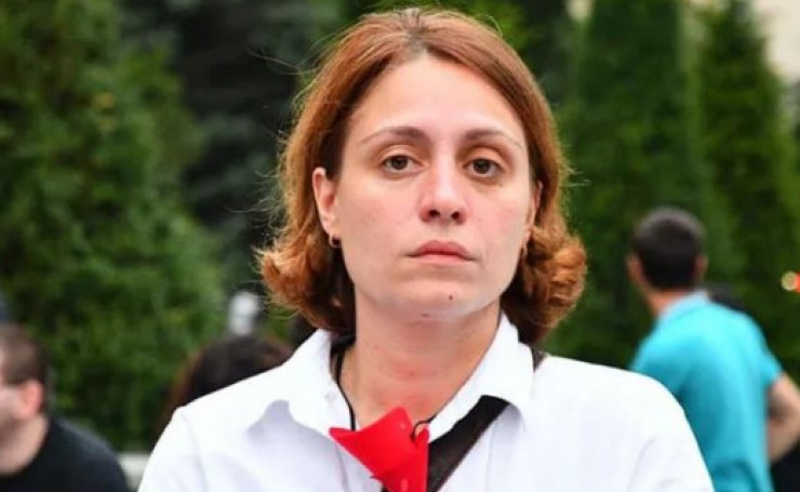 ხელისუფლების დაკარგვის შიში - ხოშტარია სისხლიან ბანერებზე