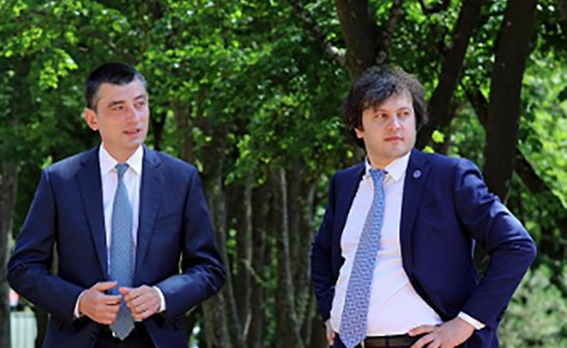 "ბანკებით" სირბილს ურჩევნია, კოკაინს შეეშვას - კობახიძე გახარიაზე