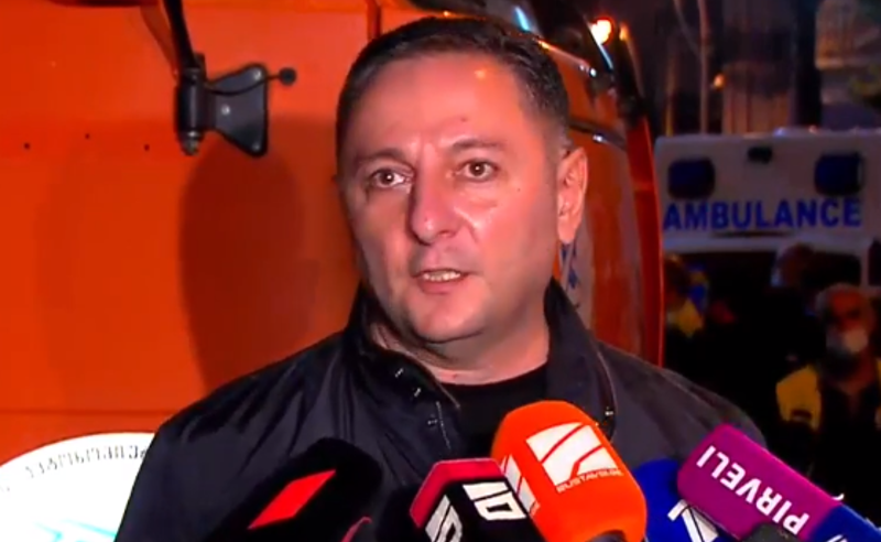 ნანგრევებში უნდა იყოს ცხედარი, მაშველები ცდილობენ იპოვონ - გომელაური
