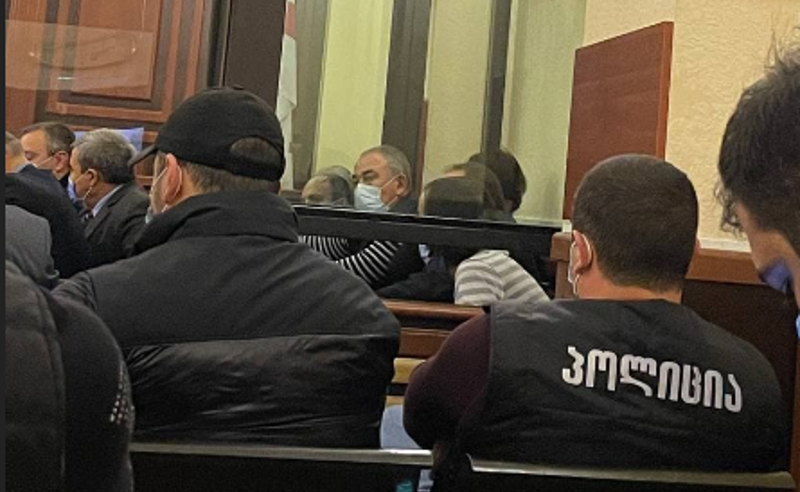 მცემდნენ, ჩემს მეუღლესაც გაუსწორდნენ - შატალოვას მკვლელობაში ბრალდებულის პირველი განცხადება
