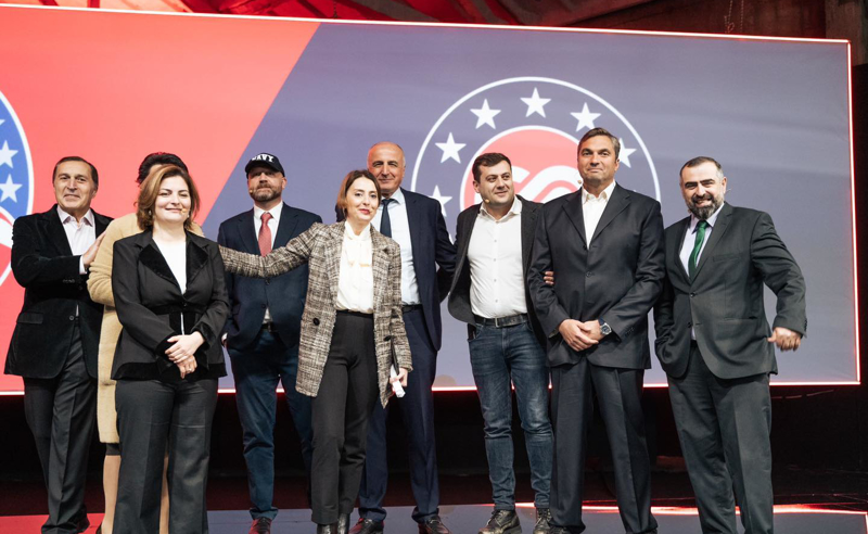 ხატია დეკანოიძემ ქუთაისში კოალიციური მთავრობა წარადგინა