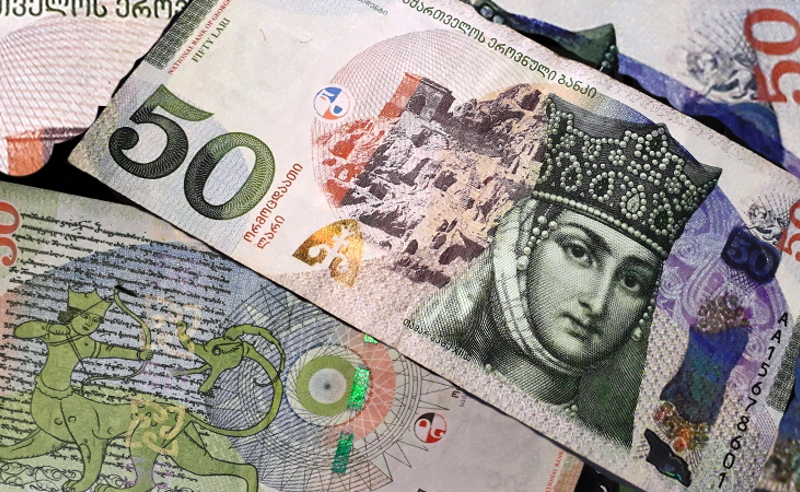 გურიასა და აჭარაში აქციაზე წასასვლელად მოქალაქეებს ფულს პირადად რწმუნებულები და მერები ურიგებენ