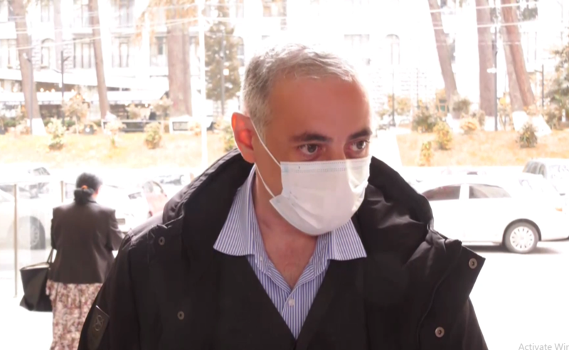 "არ ვაპირებ ერთკაციანი რევოლუციის მოწყობას" - გაბაშვილი პარლამენტში არ შეუშვეს 