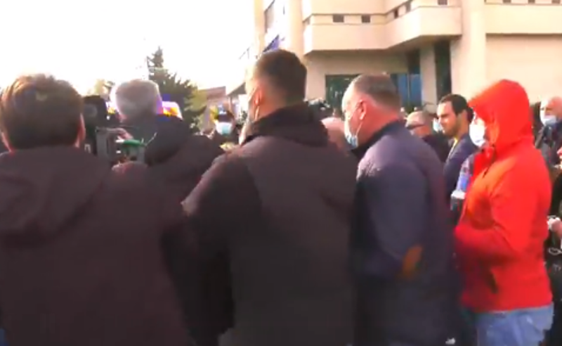 ჯანდაცვის სამინისტროსთან დაკავებების სერია დაიწყო - დაკავებულია 10-ზე მეტი აქტივისტი