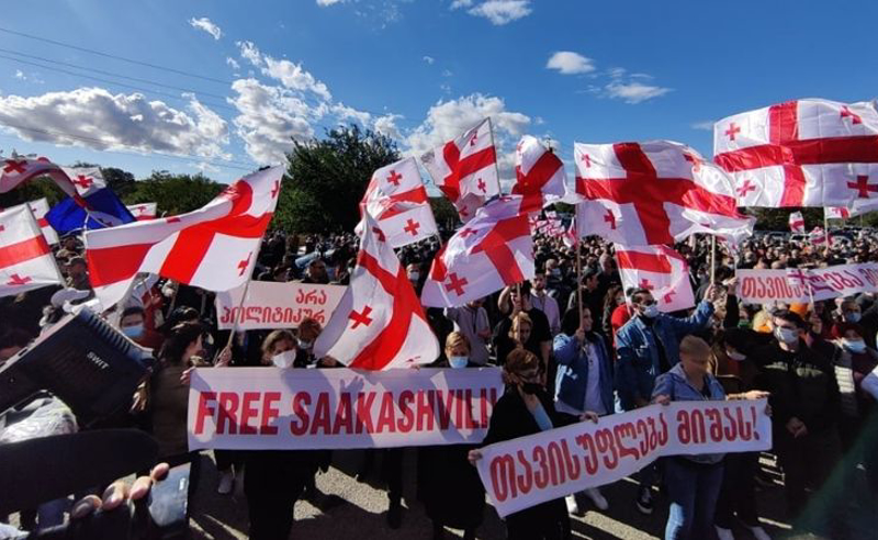 ოპოზიცია მორიგ საპროტესტო აქციას დღეს პარლამენტთან გამართავს