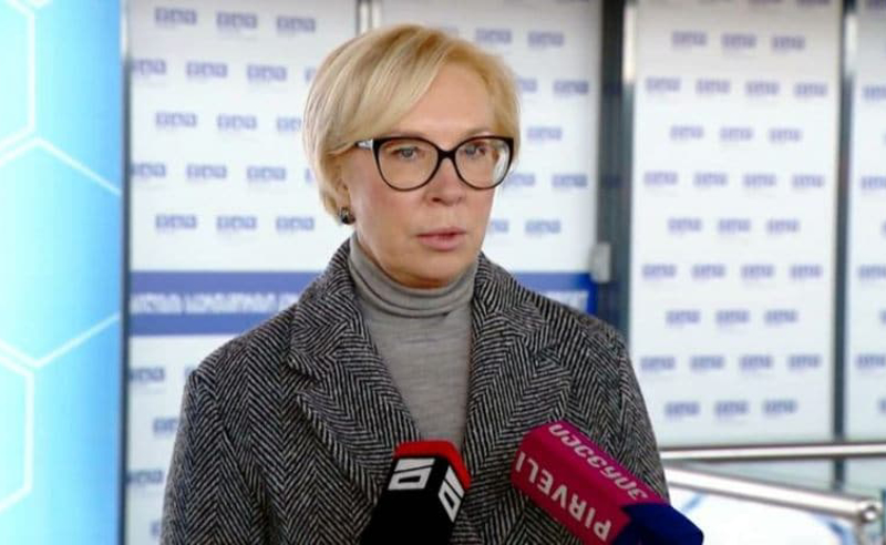 როგორც კი რთავს შუქს და ტელევიზორს, პატიმრები ხმაურს იწყებენ - დენისოვა სააკაშვილის წამებაზე საუბრობს