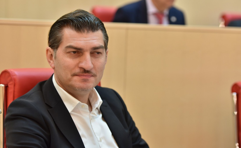 ჩემო ძვირფასო, არ ღირს ამ ადამიანებისთვის თავგანწირვა - ყაველაშვილი ხოშტარიას 