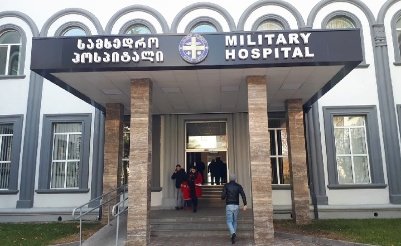 ვინ უნდა გასცეს გორის ჰოსპიტალში შესვლის ნებართვა  - სახელმწიფო უწყებებს პასუხი არ აქვთ 