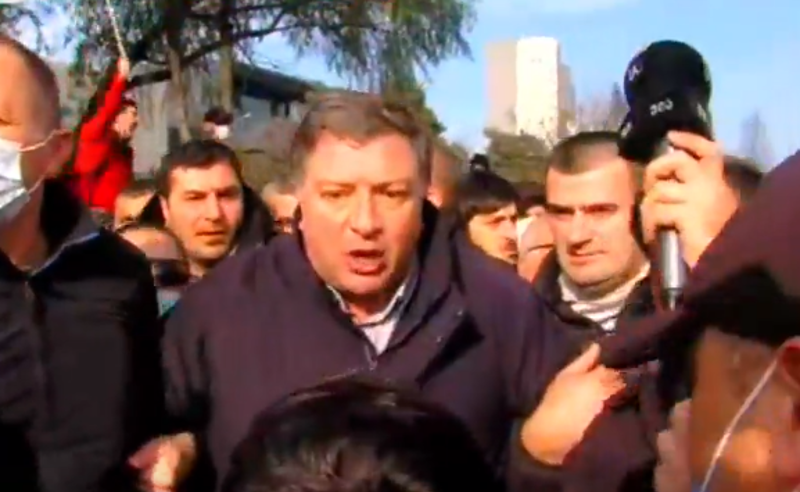 სასამართლოსთან გიგი უგულავა  დააკავეს