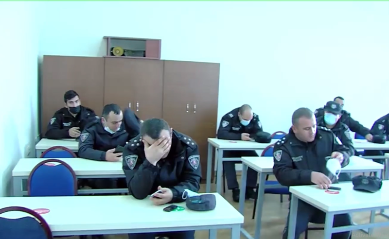 ბათუმის საკრებულოს სხდომა სახელმწიფო უნივერსიტეტის შენობაში -აუდიტორიები  სამართალდამცველებს აქვთ ათვისებული 