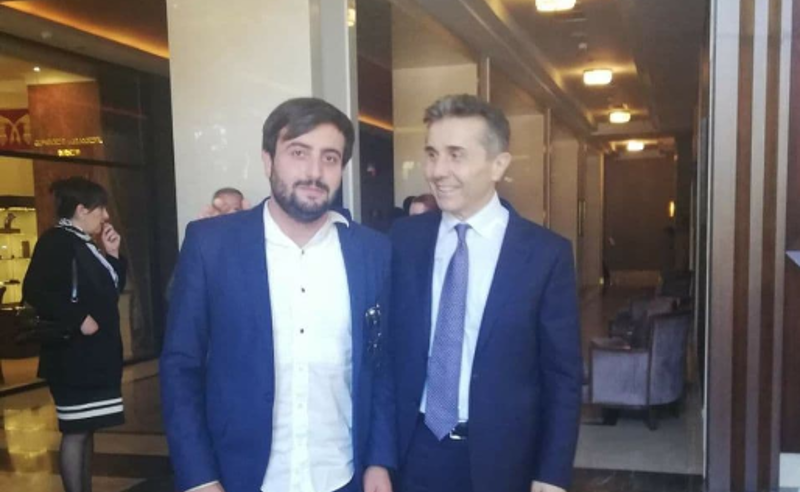 დაკავებულია  "ოცნების" ცნობილი ზონდერი - ფარნა მახოხაშვილს ცოლის ცემას ედავებიან