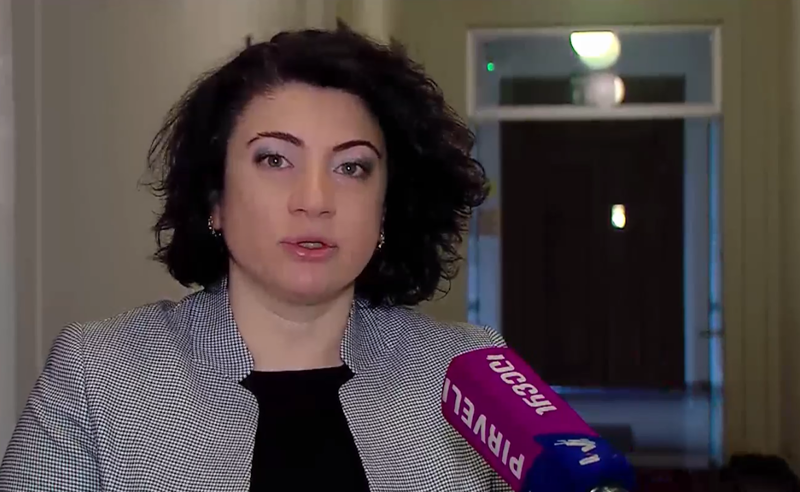 სასულიერო პირების გამოჩენა ნიშნავს, რომ კანონპროექტს რიხინ-რიხინით მიიღებენ - ნანა აბურჯანიძე 