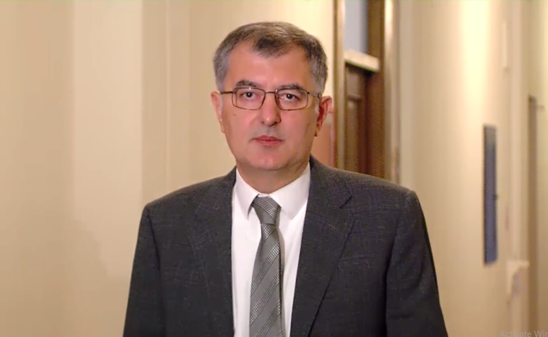 „მაკდონალდსის" ჰამბურგერებს მიირთმევენ - სუბარი მოშიმშილეებზე