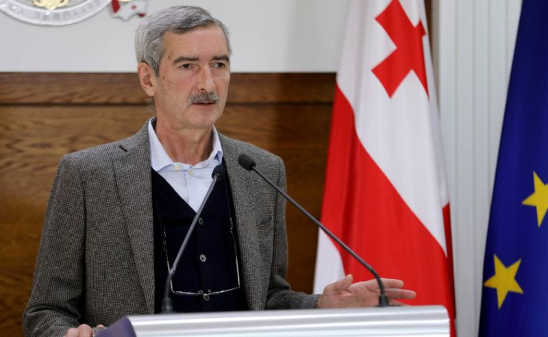 არ არის გამორიცხული, მეოთხე დოზა გახდეს საჭირო ,,ომიკრონისგან" დასაცავად - პაატა იმნაძე