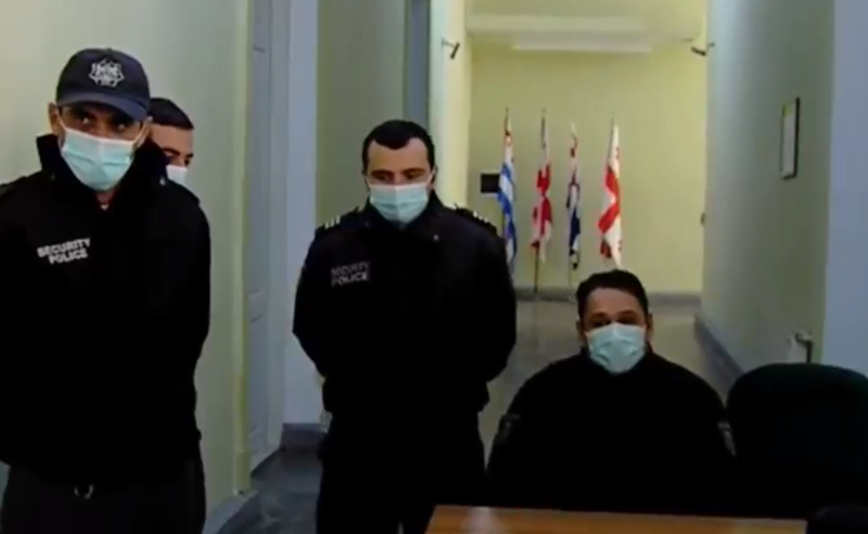 ცვლილებები ბიუჯეტში - ბათუმის საკრებულოს ოპოზიციონერი დეპუტატები მერთან შეხვედრას ითხოვენ