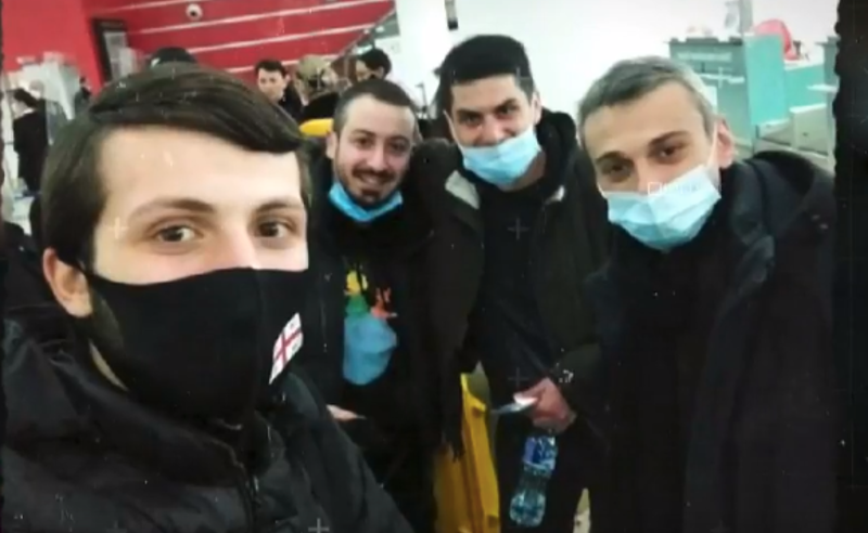 "საკვები გვიმთავრდება" - ყაზახეთში ჩარჩენილი საქართველოს მოქალაქეები შველას ითხოვენ