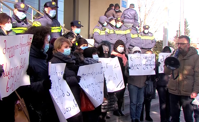 გაგრძელდება თუ არა სოცაგენტების გაფიცვა - სამინისტროსა და გაფიცულებს შორის შეთანხმება ვერ შედგა