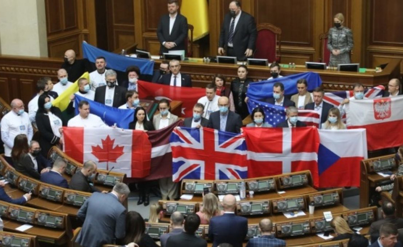 რატომ არ იყო საქართველოს დროშა უკრაინის რადაში? - ზალკალიანის უწყების განმარტება
