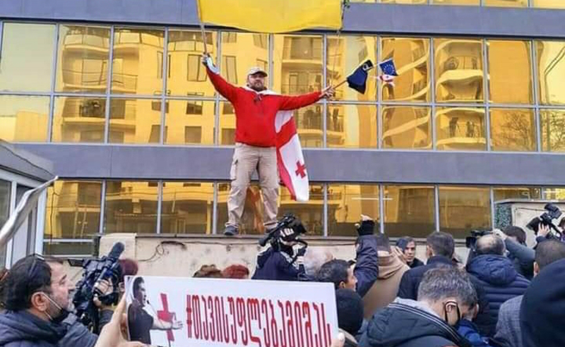 ბაჩო თამლიანის სახელოსნო გაძარცვეს 