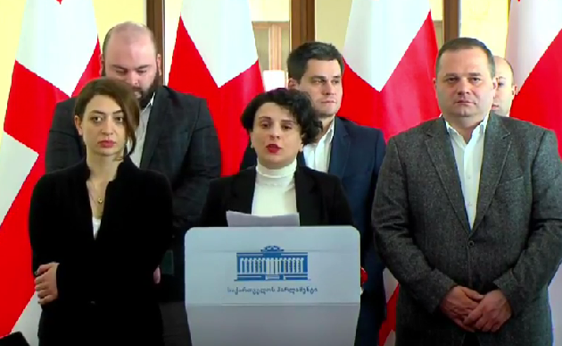 დაელაპარაკეთ მოქალაქეებს და აუხსენით, რა ხდება! გვითხარით, რა გეგმა გაქვთ - გახარიას გუნდი ხელისუფლებას